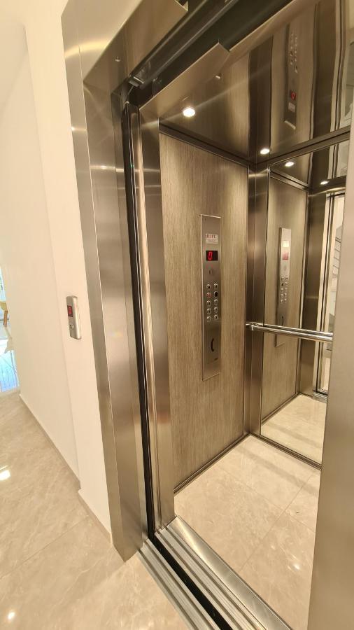 Elite Hotel
